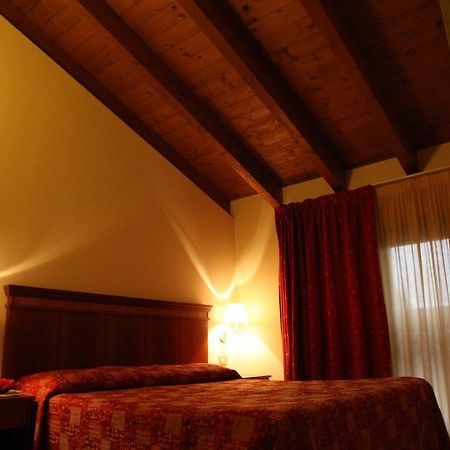 Hotel Il Borghetto Bariano Luaran gambar