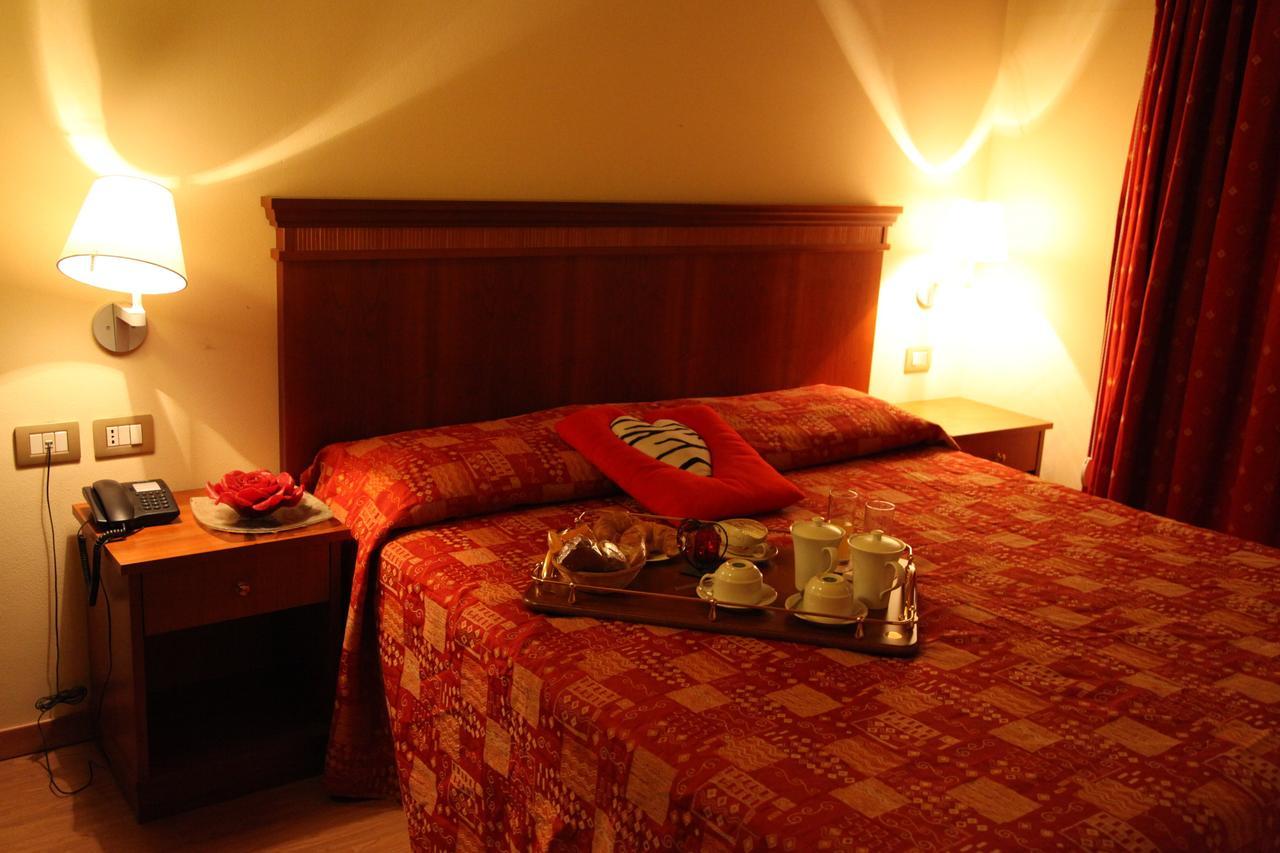 Hotel Il Borghetto Bariano Luaran gambar