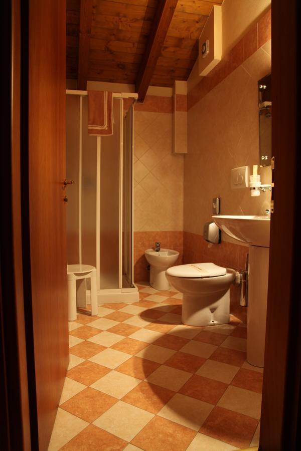 Hotel Il Borghetto Bariano Luaran gambar
