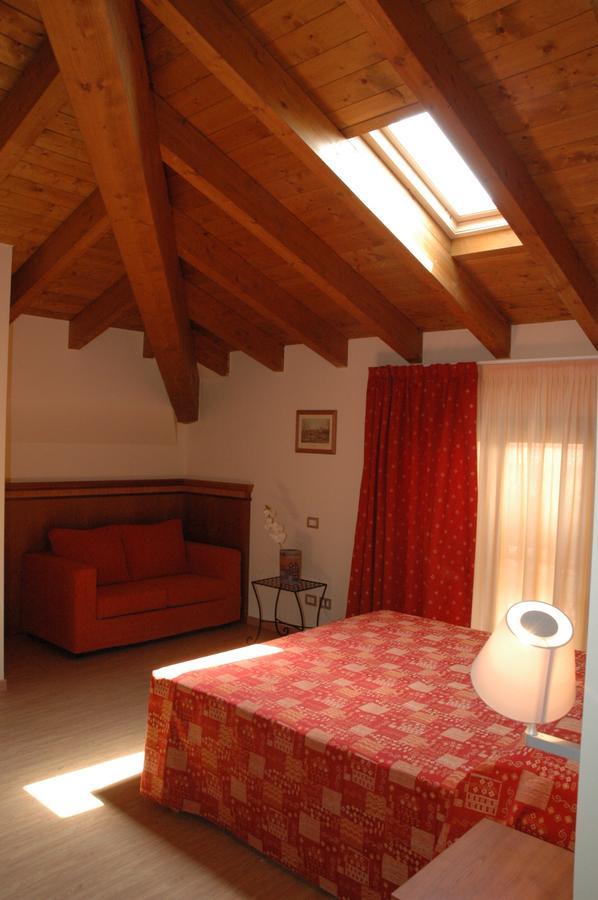 Hotel Il Borghetto Bariano Luaran gambar